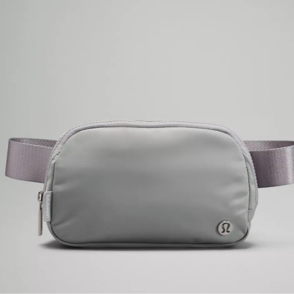 Everywhere belt bag 1L